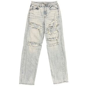American Eagle Outfitters Light Blue Distressed Jeans